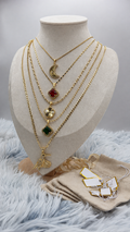 Lote 5 cadenas + 5 dijes enchapados en oro | N°7