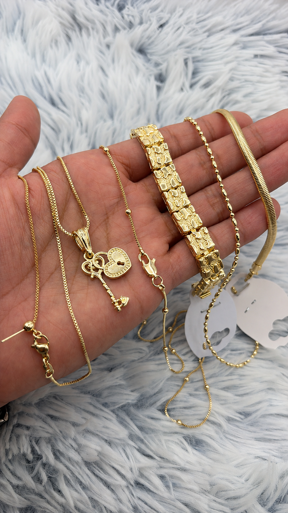 Lote mixto 2 pulseras + 3 cadenas + 1 dije enchapado en oro | N°9