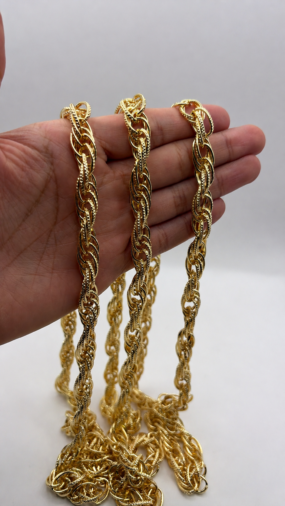 Lote 3 cadenas turbillon trenzado enchapadas en oro | N°4