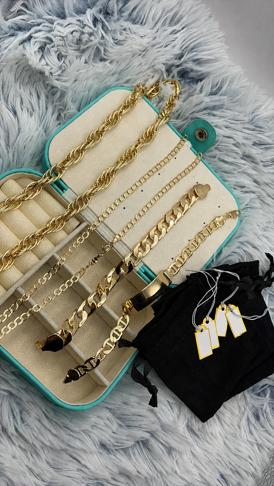 Lote mixto 2 cadenas + 2 pulseras enchapados en oro + joyero de regalo | N°3